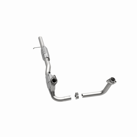 MagnaFlow Direct Fit Catalytic Converter 96 Bronco F150/F250 2 Conv
