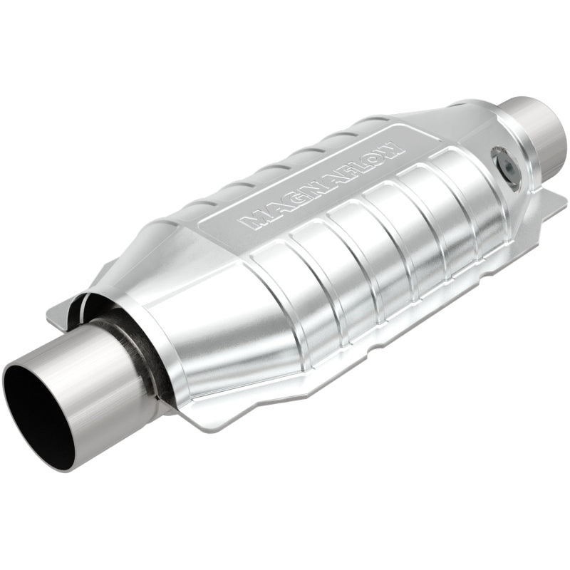 MagnaFlow Conv Univ 2.5 Single O2 Boss - 0