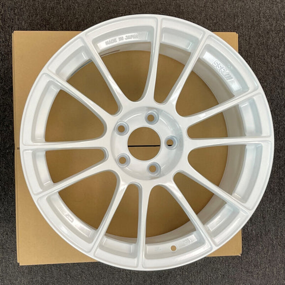 SSR GTX04 18x9.5 5x114.3 22mm Offset White Wheel *SPECIAL ORDER-NO CANCELLATION/RETURN*