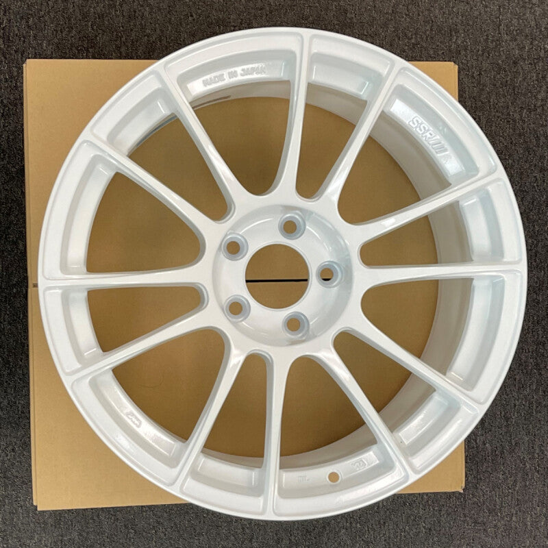 SSR GTX04 18x9.5 5x114.3 22mm Offset White Wheel *SPECIAL ORDER-NO CANCELLATION/RETURN* - 0