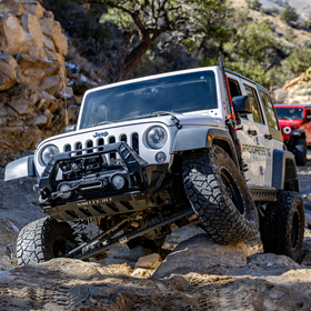 Progressive 18-24 Jeep JL / 20-24 JT STR 46 Series 2.0 Smooth Body Front Shocks (Pair) - 3.5-4.0in - 0