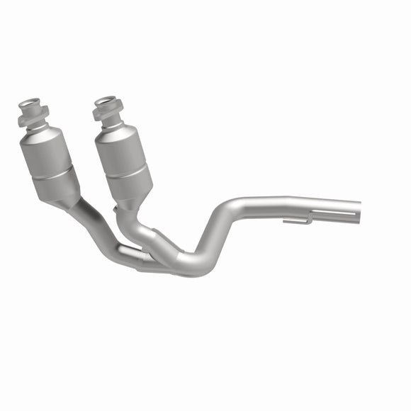 MagnaFlow Direct Fit Catalytic Converter 99-04 Jeep Grand Cherokee 4.0L Front