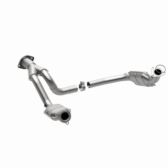 MagnaFlow Direct Fit Catalytic Converter 07-08 Escalade 6.2 Driver Side OEM