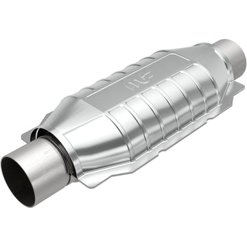MagnaFlow Conv Univ 2.5in Inlet/Outlet Center/Center Oval 12in Body L x 6.5in W x 16in Overall L - 0