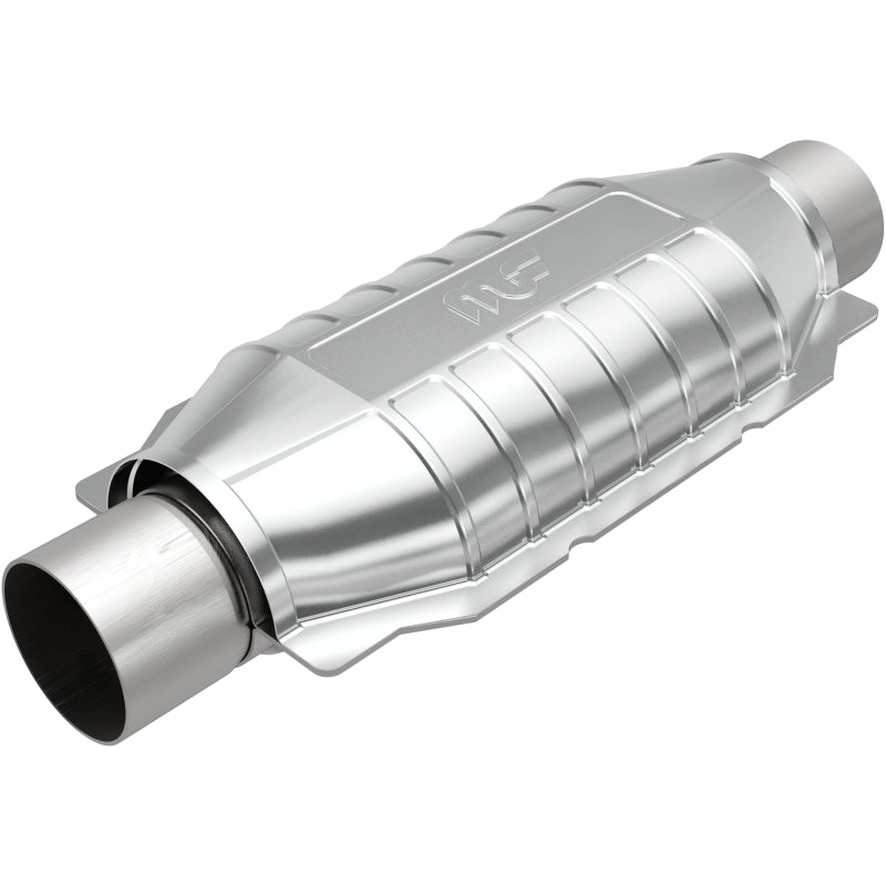 MagnaFlow Conv Univ 2.5in Inlet/Outlet Center/Center Oval 12in Body L x 6.5in W x 16in Overall L - 0