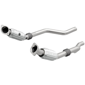 MagnaFlow Conv D/F 05- 300C/Magnum 5.7 w/cats - 0