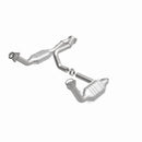 MagnaFlow Conv DF 02-06 Cadillac Escalade / 02-06 Chevy Avalanche 5.3L Dual Conv Y-Pipe Assembly 2WD-32