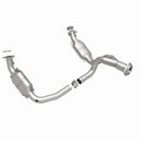 MagnaFlow Direct Fit Catalytic Converter 07-08 Escalade 6.2 Driver Side OEM-44