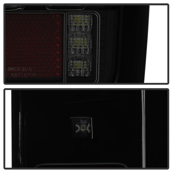 Spyder 07-16 Jeep Wrangler Version 2 Light Bar LED Tail Lights - Smoke (ALT-YD-JWA07V2-LBLED-BSM)